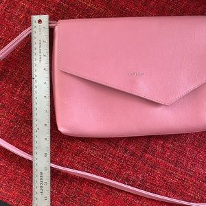 Matt & Nat Cross Body Barbie Pink